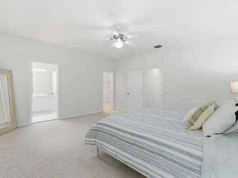 125 Barefoot Cove Hypoluxo FL 33462