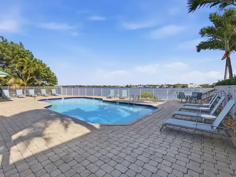 125 Barefoot Cove Hypoluxo FL 33462
