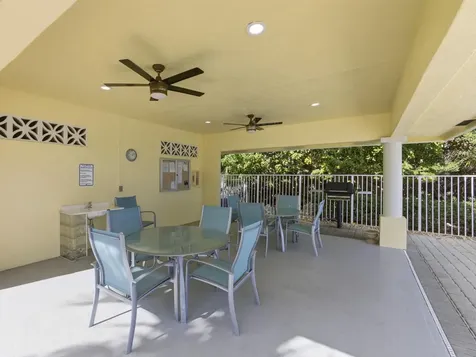 125 Barefoot Cove Hypoluxo FL 33462