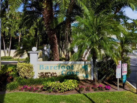 125 Barefoot Cove Hypoluxo FL 33462