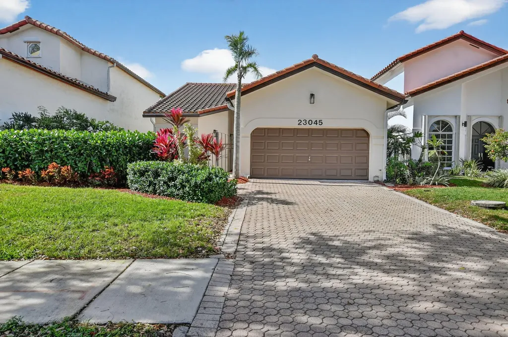 23045 Via Stel Boca Raton FL 33433