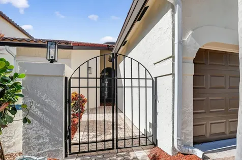23045 Via Stel Boca Raton FL 33433