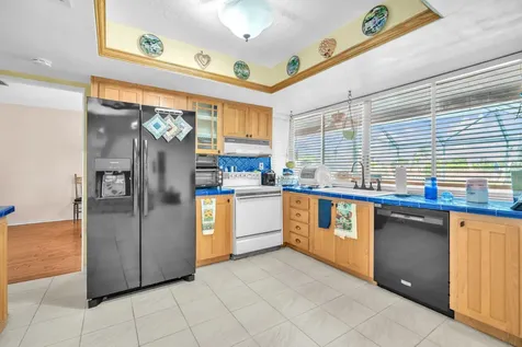 9371 Nw 24th Court Sunrise FL 33322
