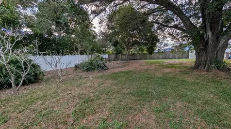 522 Nw La Brea Avenue Port Saint Lucie FL 34983