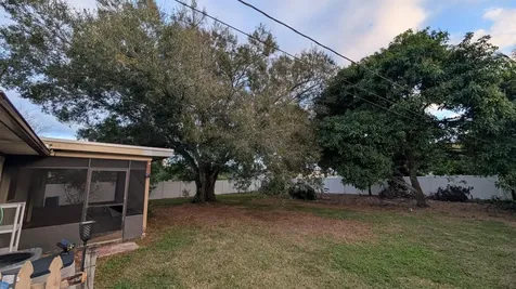 522 Nw La Brea Avenue Port Saint Lucie FL 34983