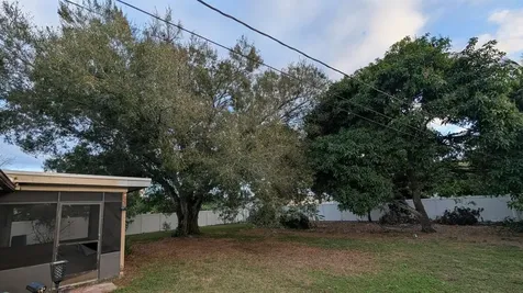 522 Nw La Brea Avenue Port Saint Lucie FL 34983