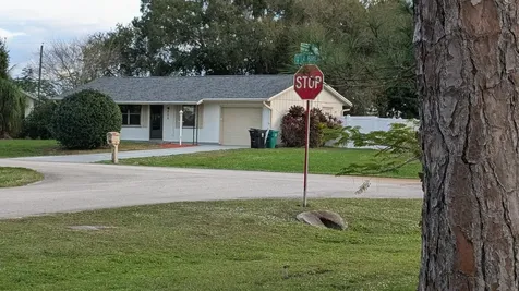 522 Nw La Brea Avenue Port Saint Lucie FL 34983