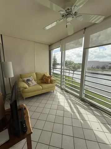 4032 Yarmouth B Boca Raton FL 33434