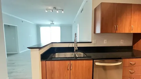 806 E Windward Way Lantana FL 33462