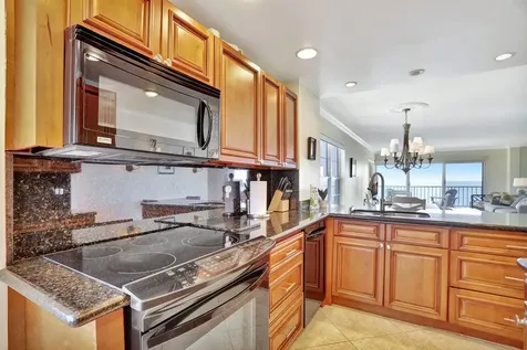 1021 Hillsboro Mile Hillsboro Beach FL 33062