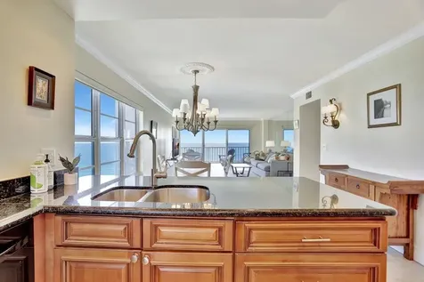 1021 Hillsboro Mile Hillsboro Beach FL 33062