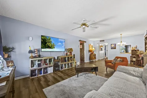 860 Se 6th Avenue Deerfield Beach FL 33441