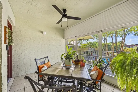 860 Se 6th Avenue Deerfield Beach FL 33441