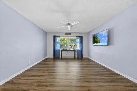 860 Se 6th Avenue Deerfield Beach FL 33441