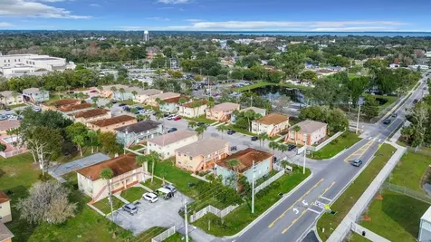 694 Michigan Court St. Cloud FL 34769