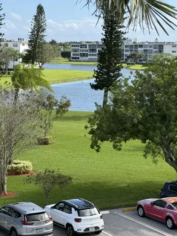 4032 Yarmouth B Boca Raton FL 33434