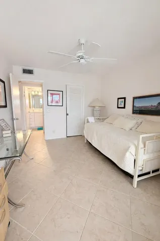 4032 Yarmouth B Boca Raton FL 33434
