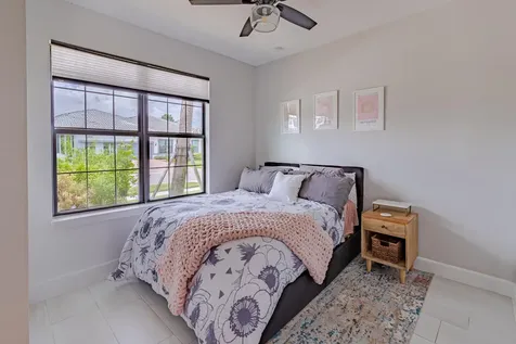 519 Se Villandry Way Port Saint Lucie FL 34984