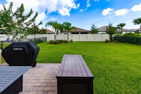 519 Se Villandry Way Port Saint Lucie FL 34984