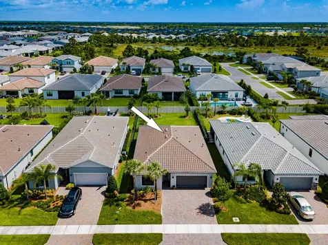 519 Se Villandry Way Port Saint Lucie FL 34984