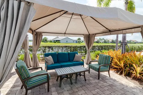 519 Se Villandry Way Port Saint Lucie FL 34984