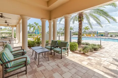 519 Se Villandry Way Port Saint Lucie FL 34984