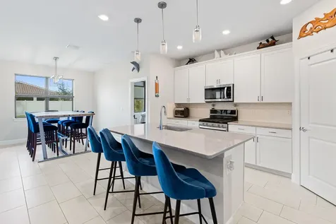 519 Se Villandry Way Port Saint Lucie FL 34984