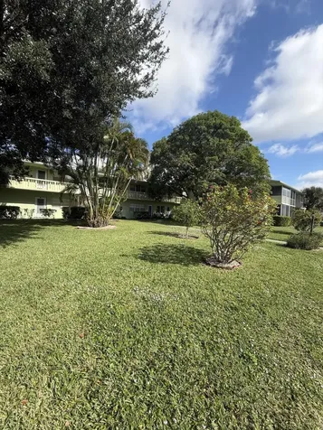 63 Norwich C West Palm Beach FL 33417