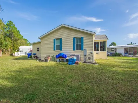 1148 Friendship Drive Vero Beach FL 32966