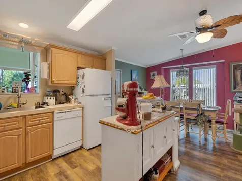 1148 Friendship Drive Vero Beach FL 32966
