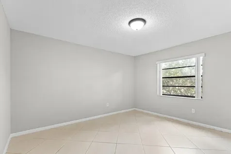 9270 Vista Del Lago Boca Raton FL 33428