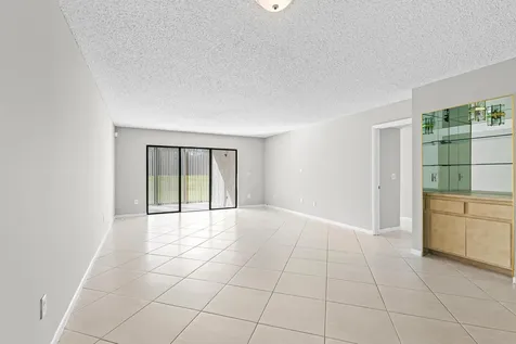 9270 Vista Del Lago Boca Raton FL 33428