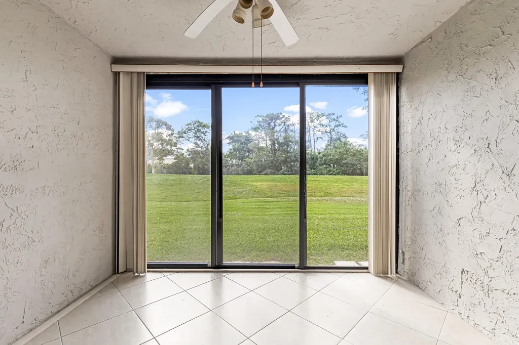 9270 Vista Del Lago Boca Raton FL 33428