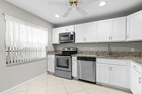 9270 Vista Del Lago Boca Raton FL 33428