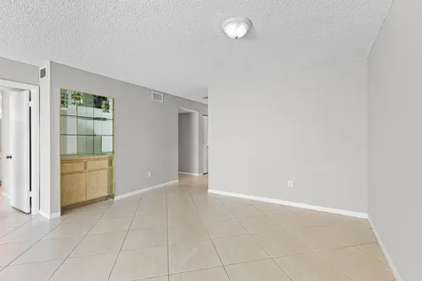 9270 Vista Del Lago Boca Raton FL 33428