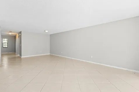 9270 Vista Del Lago Boca Raton FL 33428