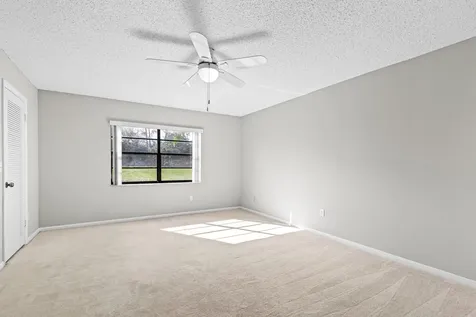 9270 Vista Del Lago Boca Raton FL 33428