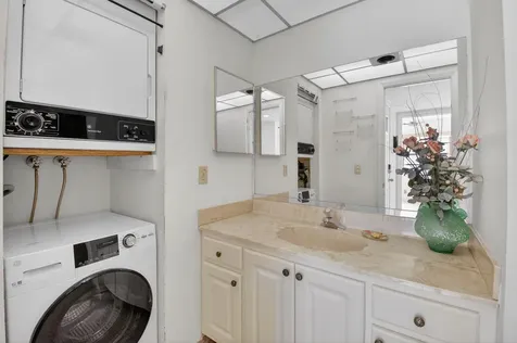 136 Capri C Delray Beach FL 33484