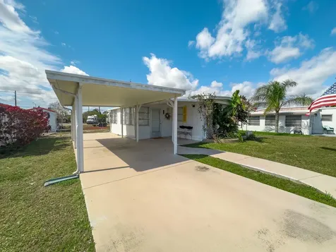 11055 Se Federal Highway Hobe Sound FL 33455