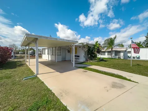 11055 Se Federal Highway Hobe Sound FL 33455