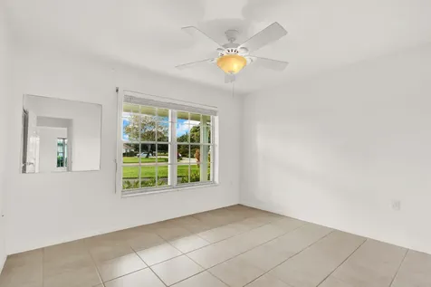 3 Se Paddock Circle Tequesta FL 33469