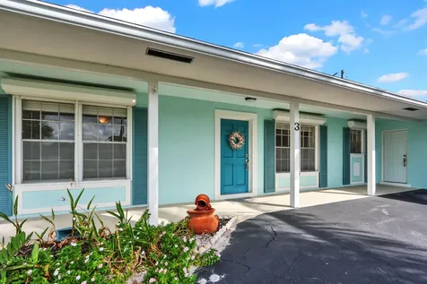 3 Se Paddock Circle Tequesta FL 33469