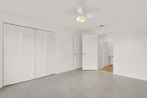 3 Se Paddock Circle Tequesta FL 33469