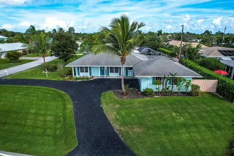 3 Se Paddock Circle Tequesta FL 33469