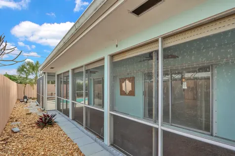 3 Se Paddock Circle Tequesta FL 33469