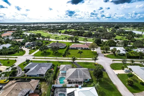 3 Se Paddock Circle Tequesta FL 33469