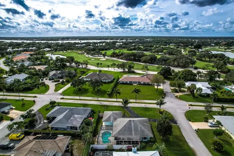 3 Se Paddock Circle Tequesta FL 33469