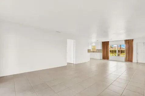 3 Se Paddock Circle Tequesta FL 33469