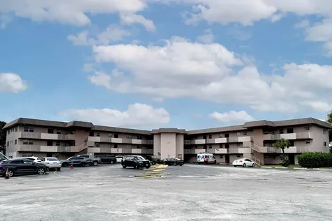 1200 Tallwood Avenue Hollywood FL 33021