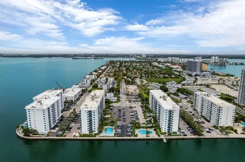 7501 E Treasure Drive North Bay Village FL 33141